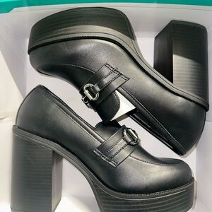 Black Platform Mary Jane Loafers with Chunky Heel